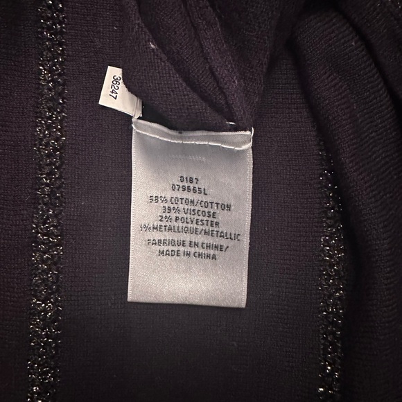 Laura long sleeve tinsel strip sweater. Medium. - Picture 5 of 6